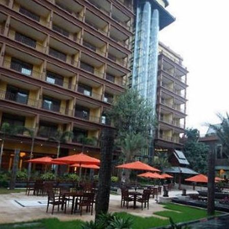 Отель Ramada Plaza Xishuangbanna Экстерьер фото