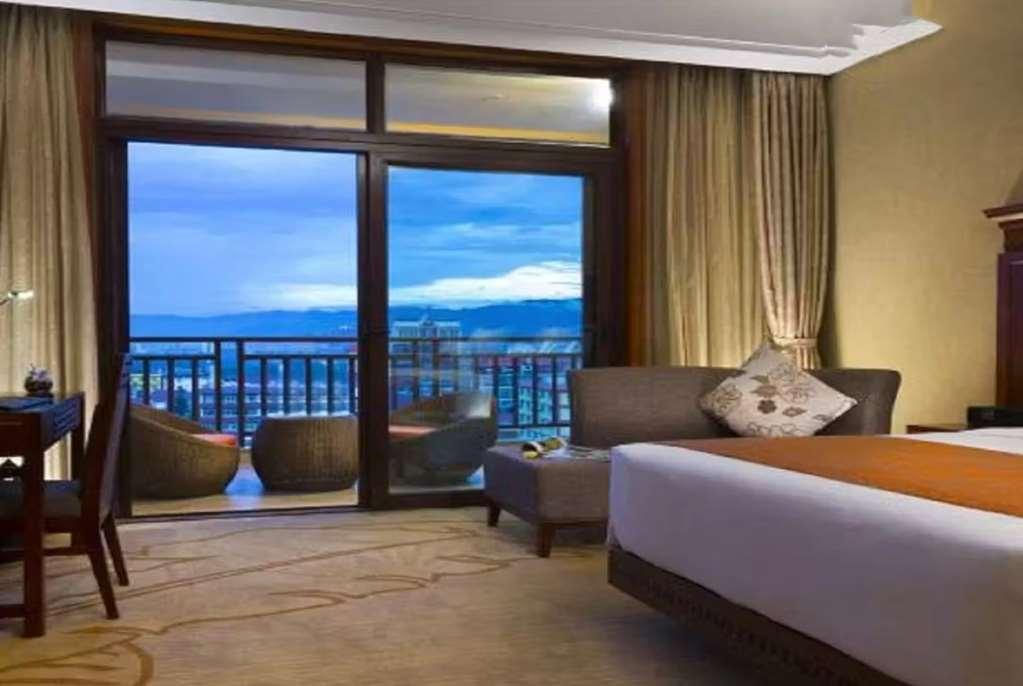 Отель Ramada Plaza Xishuangbanna Номер фото