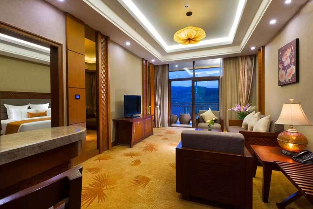 Отель Ramada Plaza Xishuangbanna Номер фото