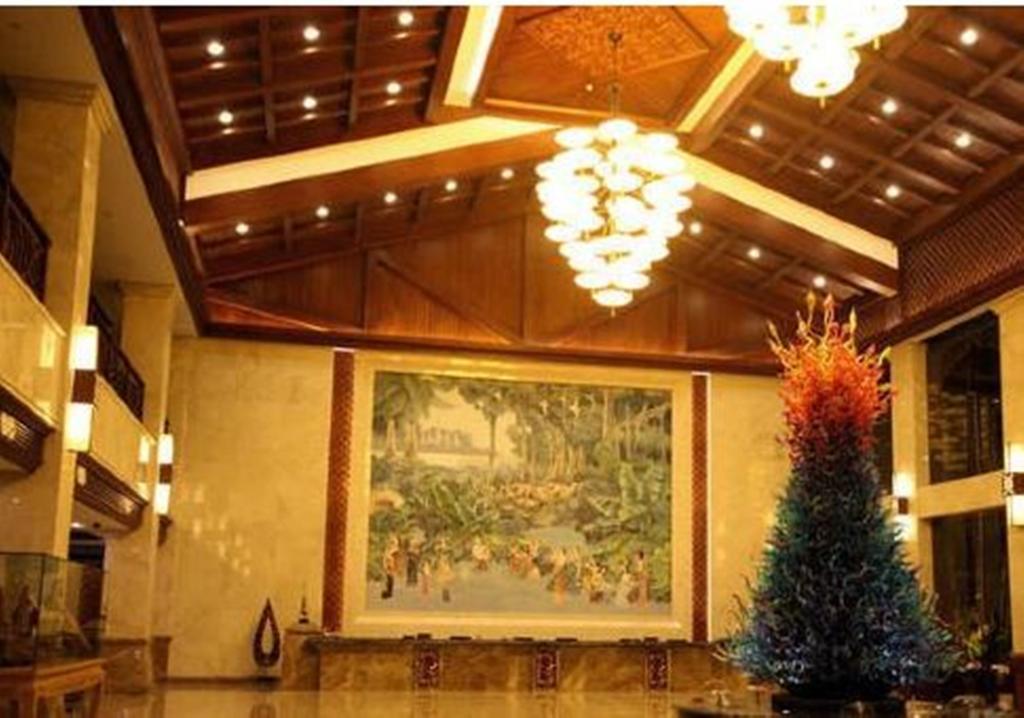 Отель Ramada Plaza Xishuangbanna Экстерьер фото